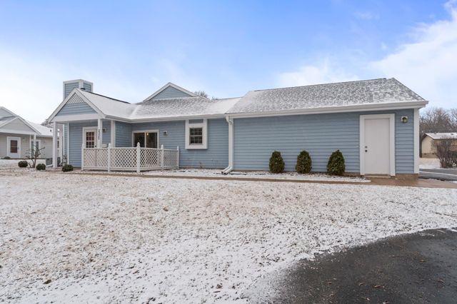 2325 Valleyhigh Drive NW, Rochester, MN 55901