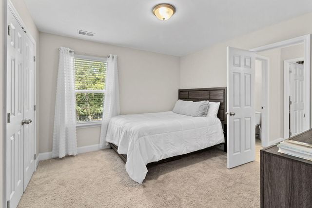 6508 Satjanon Drive, Ooltewah, TN 37363