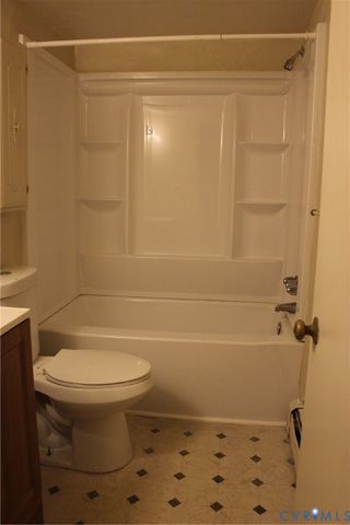 1928 Burks St, Petersburg, VA 23805