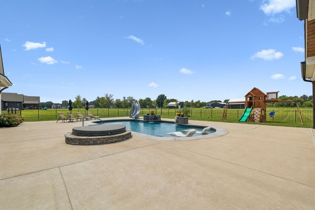 7220 Plainview Rd, Christiana, TN 37037