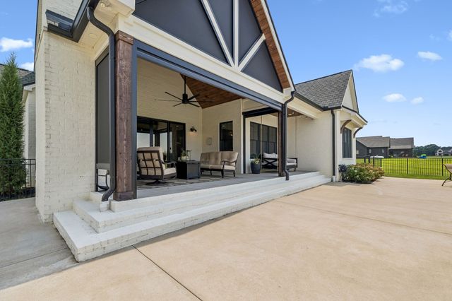 7220 Plainview Rd, Christiana, TN 37037