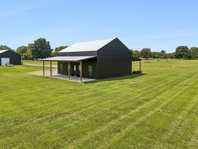 7220 Plainview Rd, Christiana, TN 37037