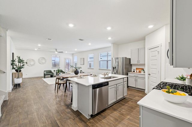 211 Big Sandy Creek DR, Hutto, TX 78634