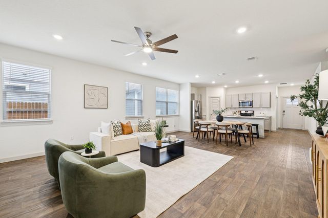 211 Big Sandy Creek DR, Hutto, TX 78634