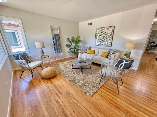 15350 Dewey St, San Leandro, CA 94579