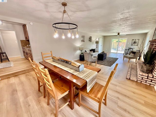 15350 Dewey St, San Leandro, CA 94579