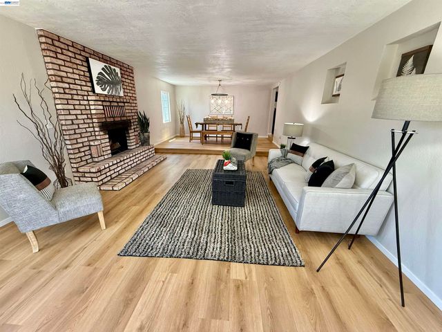 15350 Dewey St, San Leandro, CA 94579
