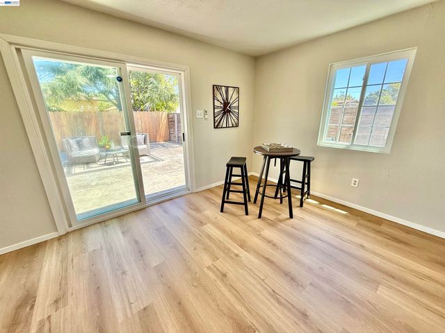 15350 Dewey St, San Leandro, CA 94579