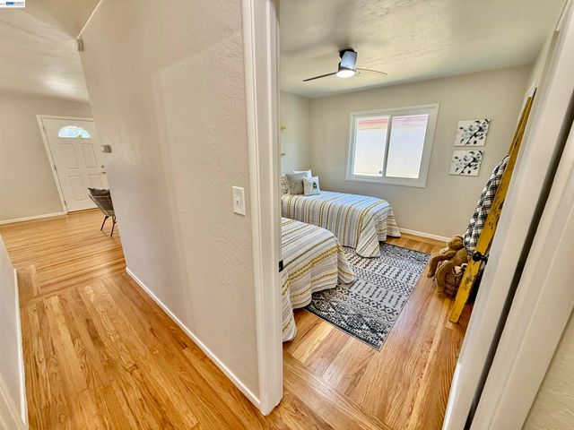 15350 Dewey St, San Leandro, CA 94579