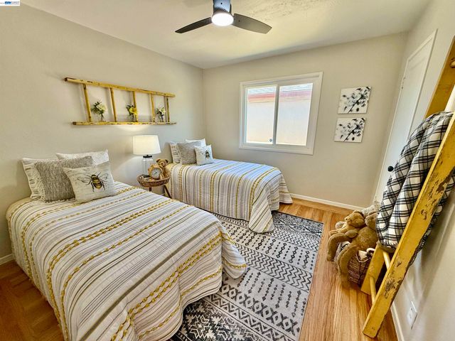 15350 Dewey St, San Leandro, CA 94579