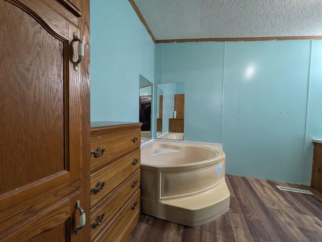 14874 Heritage Drive W, Wheatfield, IN 46392