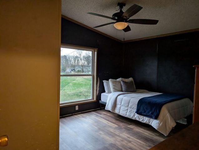 14874 Heritage Drive W, Wheatfield, IN 46392