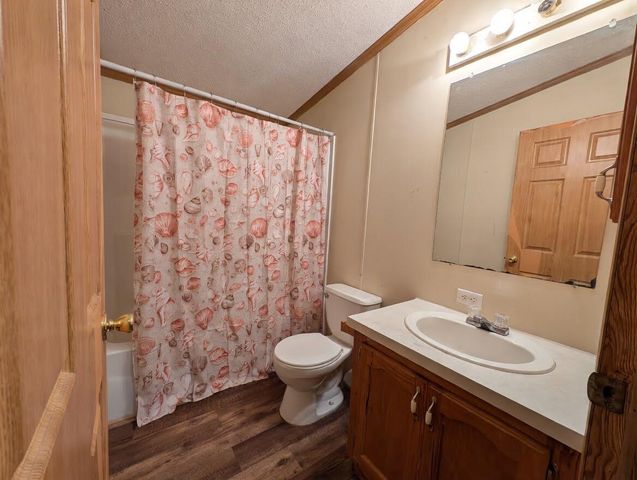 14874 Heritage Drive W, Wheatfield, IN 46392