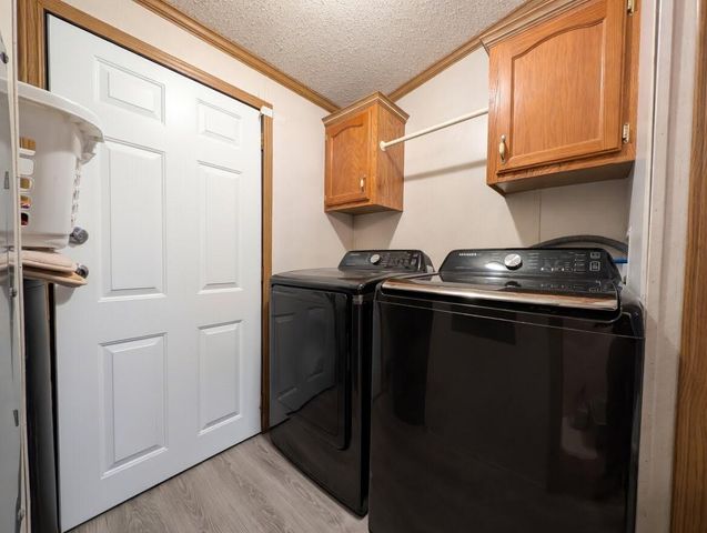 14874 Heritage Drive W, Wheatfield, IN 46392