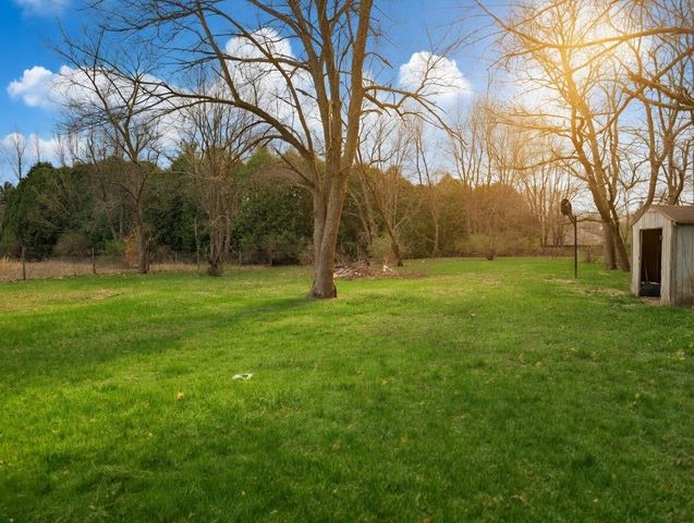 14874 Heritage Drive W, Wheatfield, IN 46392