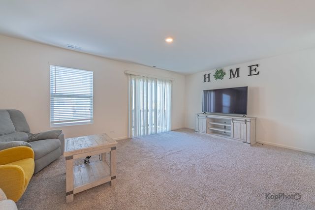 2543 Bella Drive, Pingree Grove, IL 60140
