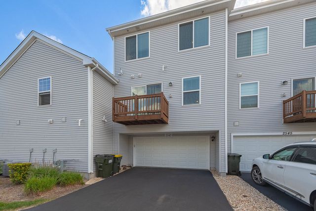 2543 Bella Drive, Pingree Grove, IL 60140