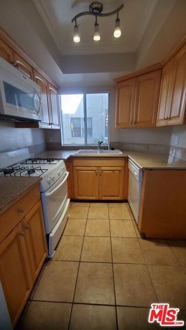 2005 Grismer Avenue, Burbank, CA 91504