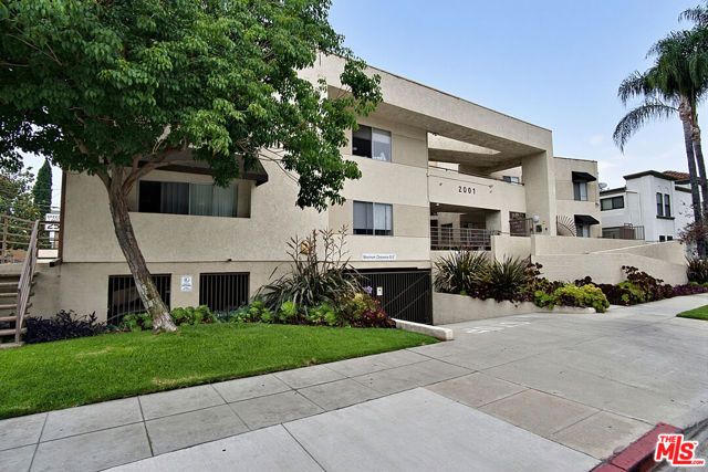 2005 Grismer Avenue, Burbank, CA 91504