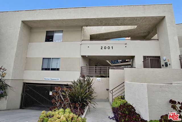 2005 Grismer Avenue, Burbank, CA 91504