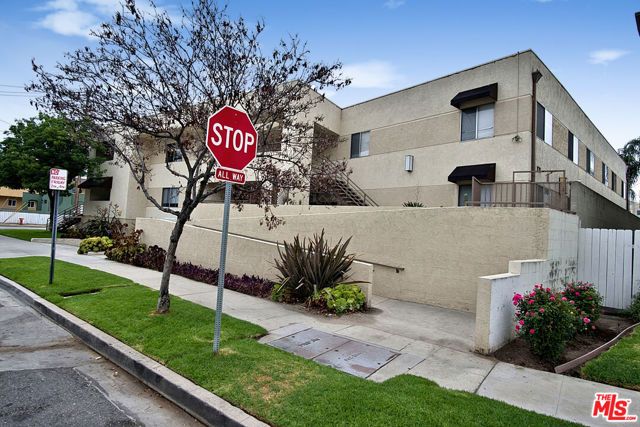 2005 Grismer Avenue, Burbank, CA 91504
