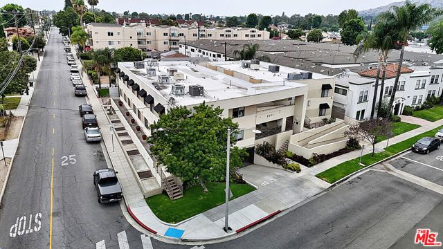 2005 Grismer Avenue, Burbank, CA 91504