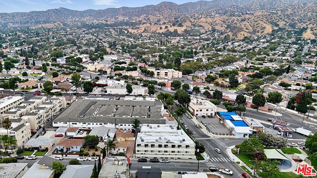 2005 Grismer Avenue, Burbank, CA 91504