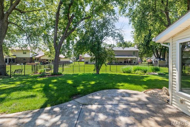 813 Meadowlark Drive, O'fallon, IL 62269