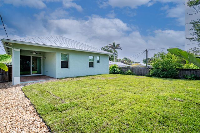 1006 SW 34th Terrace, Palm City, FL 34990