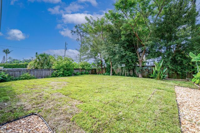1006 SW 34th Terrace, Palm City, FL 34990