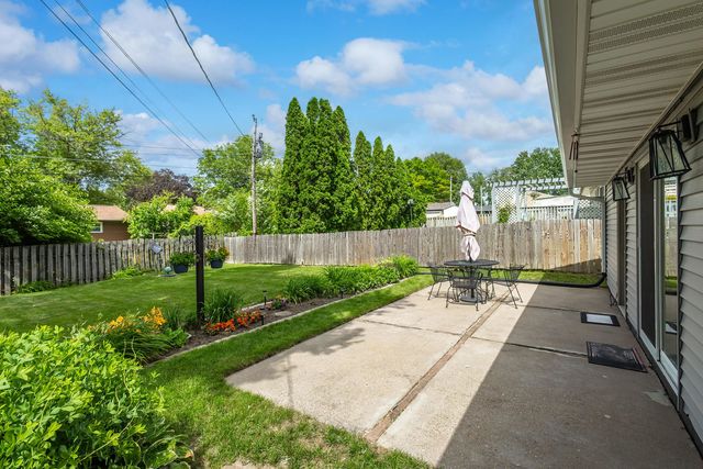3026 W Rusholme Street, Davenport, IA 52804