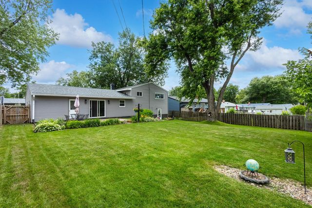 3026 W Rusholme Street, Davenport, IA 52804