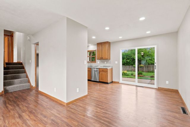 3026 W Rusholme Street, Davenport, IA 52804