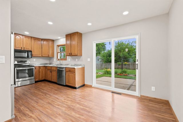 3026 W Rusholme Street, Davenport, IA 52804