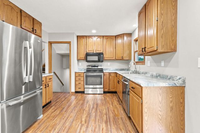 3026 W Rusholme Street, Davenport, IA 52804