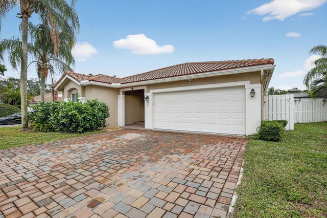 1051 NW 124th Ter, Sunrise, FL 33323