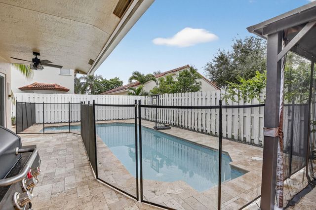 1051 NW 124th Ter, Sunrise, FL 33323