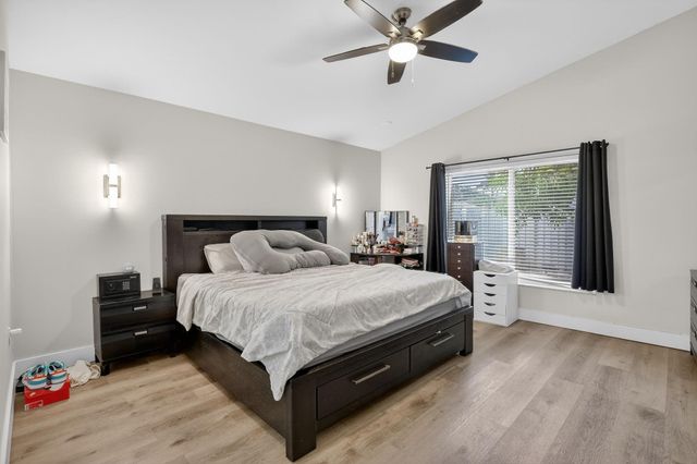 1051 NW 124th Ter, Sunrise, FL 33323