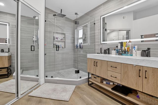 1051 NW 124th Ter, Sunrise, FL 33323