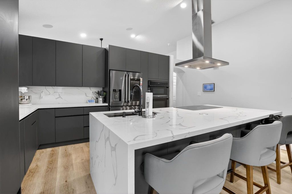 1051 NW 124th Ter, Sunrise, FL 33323