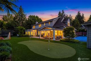 2042 77th Avenue NE, Medina, WA 98039