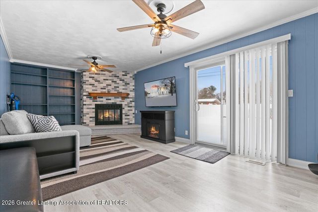 537 Vanderveen Drive, Mason, MI 48854