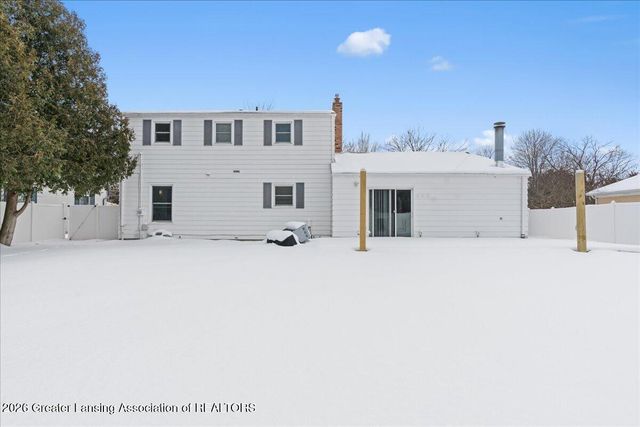 537 Vanderveen Drive, Mason, MI 48854