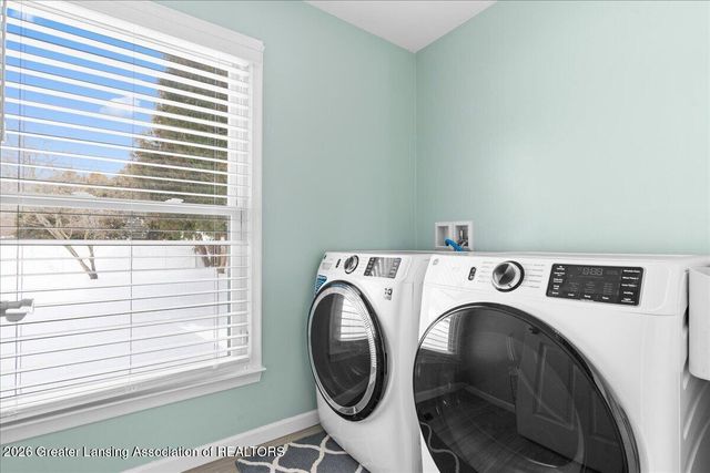 537 Vanderveen Drive, Mason, MI 48854