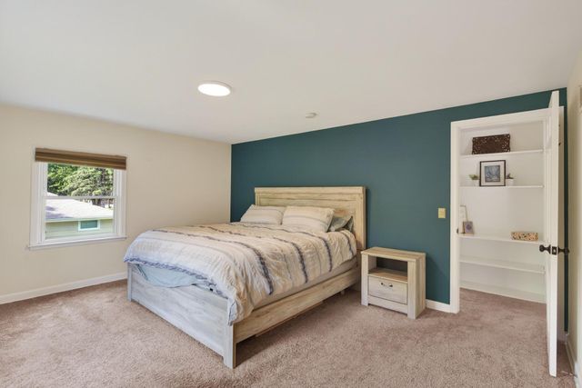 9548 Knox Avenue N, Brooklyn Park, MN 55444