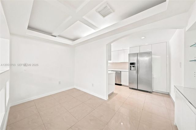 9674 Fontainebleau Blvd 28, Miami, FL 33172