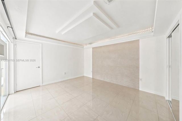 9674 Fontainebleau Blvd 28, Miami, FL 33172