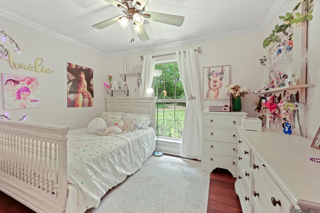 7042 Reed Rd, St Francisville, LA 70775