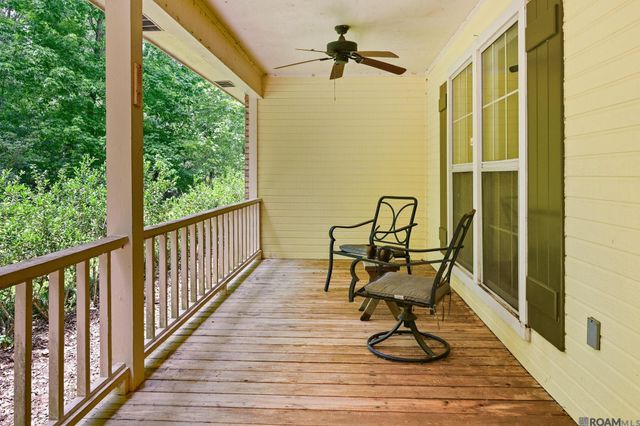 7042 Reed Rd, St Francisville, LA 70775