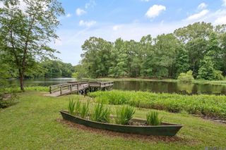 7042 Reed Rd, St Francisville, LA 70775